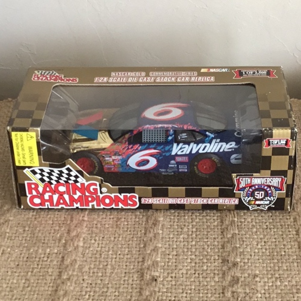 Mark Martin 50th Anniversary Gold 1:24 Scale Car